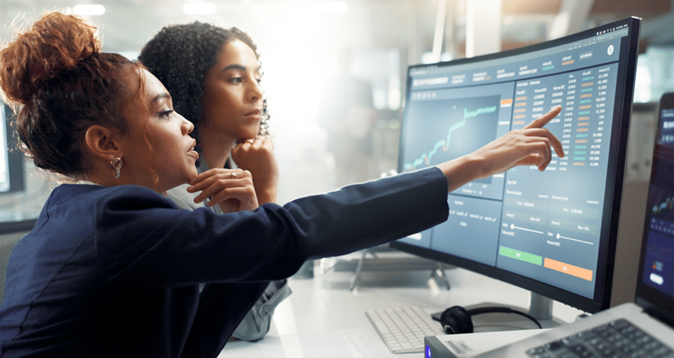 women investing in Canada